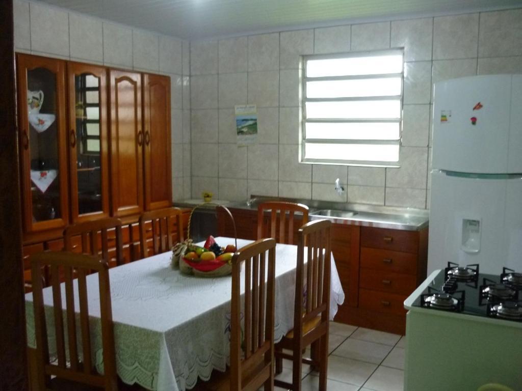 Casa Para Aluguel De Veraneio Em Торрес Екстер'єр фото
