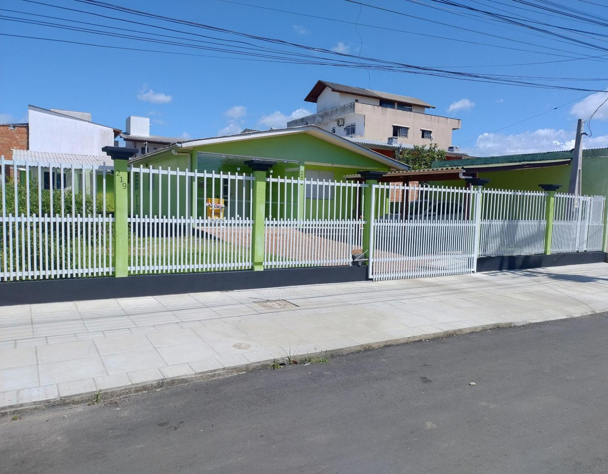 Casa Para Aluguel De Veraneio Em Торрес Екстер'єр фото